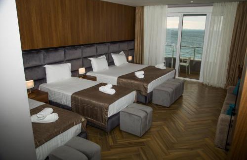 Shengjin Hotel | Twin Towers Hotel City & Beach Resort