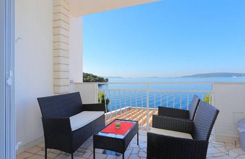 Okrug Donji Apartment | Two bedroom apartment near beach Okrug Donji, Čiovo (A-19974-a)