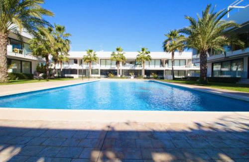 Mar de Cristal Apartment | Two Bedroom Apartment in Mar de Cristal with Communal Pool