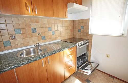 Vinjerac Apartment | Two bedroom apartment with terrace and sea view Vinjerac, Zadar (A-10413-a)