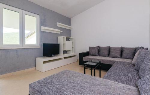 Hodilje Apartment | Two-Bedroom Apartment In Hodilje