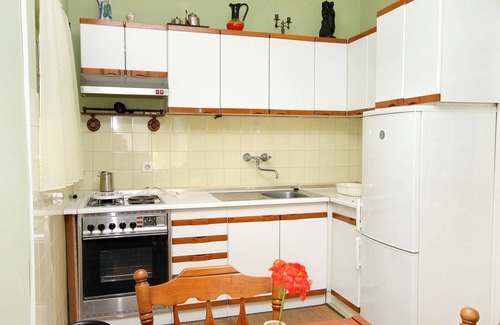 Sucuraj Apartment | Two bedroom apartment near beach Sućuraj, Hvar (A-4029-e)