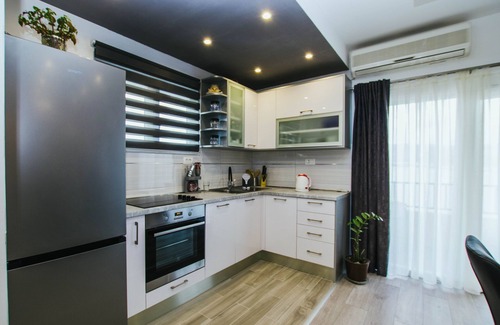 Arbanija Apartment | Two bedroom apartment near beach Arbanija, Čiovo (A-1122-b)