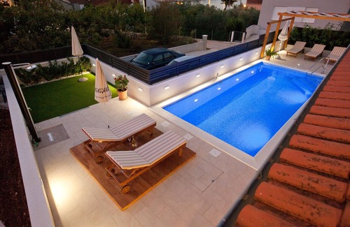 Preko Apartment | Two bedroom apartment with terrace Preko, Ugljan (A-20390-b)
