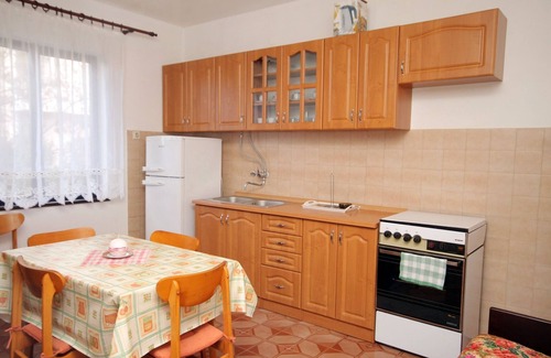 Diklo Apartment | Two bedroom apartment with balcony and sea view Zadar - Diklo, Zadar (A-5926-a)