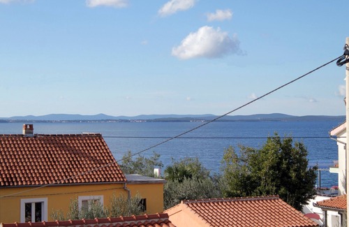 Diklo Apartment | Two bedroom apartment with balcony and sea view Zadar - Diklo, Zadar (A-5926-a)