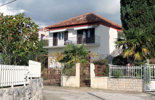 Diklo Apartment | Two bedroom apartment with balcony and sea view Zadar - Diklo, Zadar (A-5926-a)