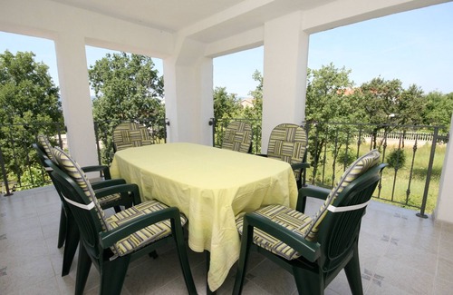 Pinezici Apartment | Two bedroom apartment with terrace Pinezići, Krk (A-5464-a)