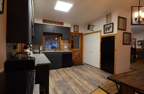 Cranmore Birches Ski Chalet | Two bedroom chalet near Cranmore Mountain