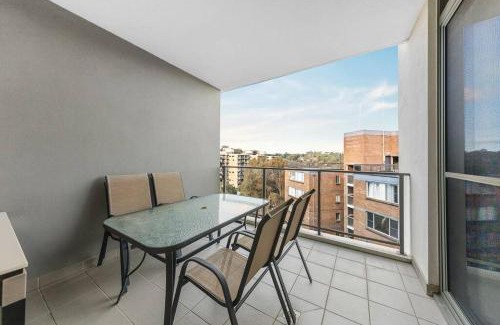 Lane Cove Apartment | Two Bedroom Private Apartment In Lane Cove with Parking