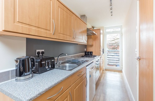 Derby Apartment | Two Bedroom Superior Apartment