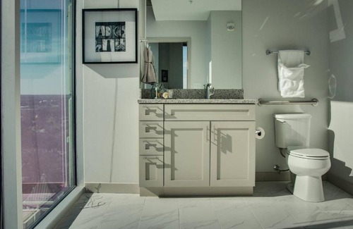 Charlotte Center City Apartment | Two Bedroom Uptown Apartment - City Views