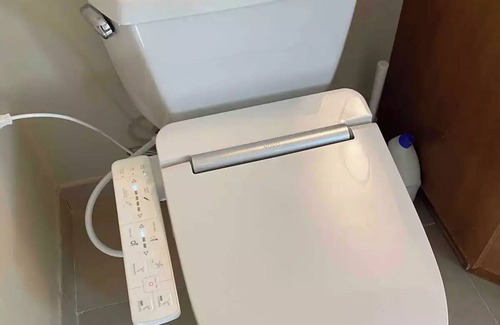 Steveston House | Two-bedroom with independent entrance close to YVR in Richmond