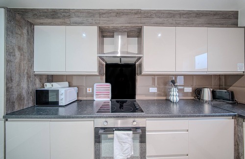 Valentines Apartment | Two Bedrooms Apartment at Ilford Luxury Apartments