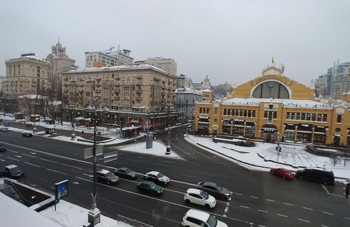 Besarabka Apartment | Two Bedrooms Lux 54 Khreshchatyk Bessarabska Square