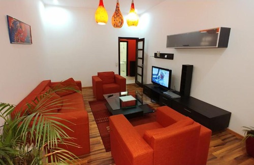 Lypky Apartment | Two bedrooms. Luxery. 5 Darvina St. Centre of Kiev