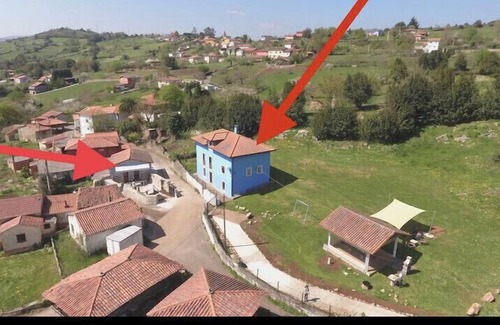 Llamero Cottage | Two houses together 20 people + with farm 3000 m, barbecue parking