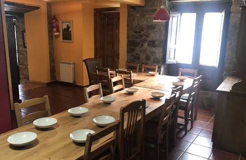 Llamero Cottage | Two houses together 20 people + with farm 3000 m, barbecue parking