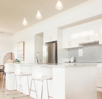 Island Beach House | TWO PELICANS Island Beach