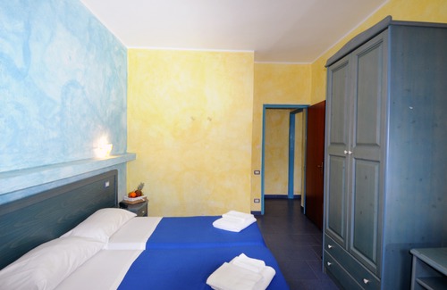 Province of Messina Hotel | Two-Room Apartment a Stones Throw from The Sea