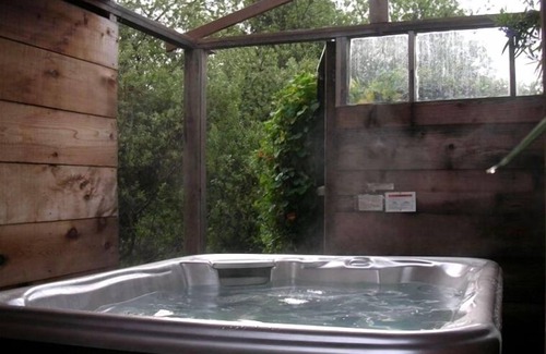 Stinson Beach Apartment | Two Rooms & mini-kitchen in Classic Beach House - 300 steps to the Beach