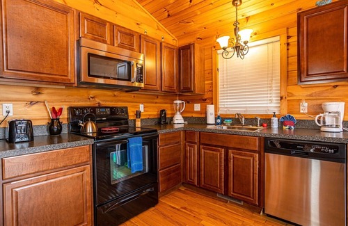 Draper Cabin | Two, Side-By-Side 1BR Riverfront Cabins! Sleeps 4