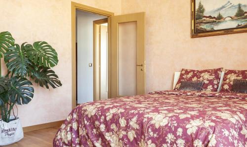 Crescenzago Apartment | TWO SPACIOUS BEDROOMS 1 MINUTE TO METRO STOP