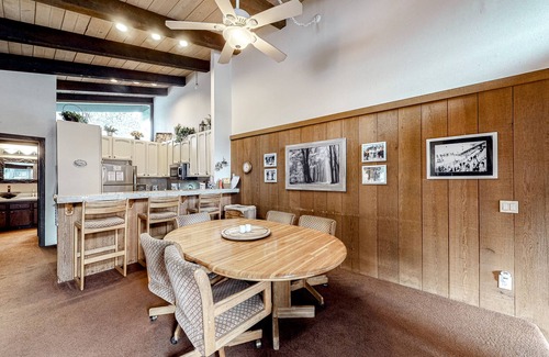 Mammoth Lakes Condo | Two-story condo w/mountain views, balcony, gas grill, & wood-burning fireplace