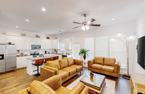 Highlands - Perkins House | Two-story home with a private washer/dryer & AC - two miles from Tiger Stadium