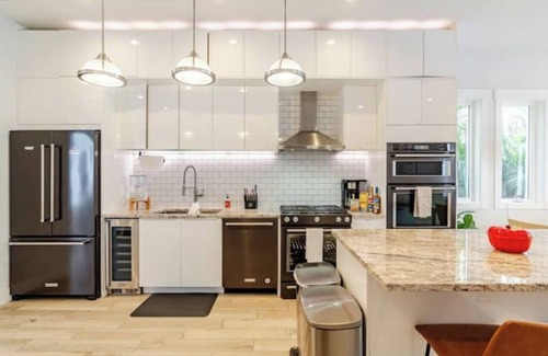 Gillespie Park House | Two Villas for Big Groups: Pool, Hot Tub, Downtown