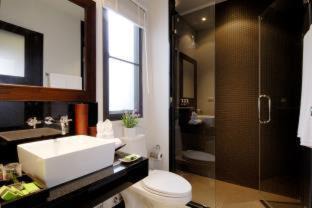 Rawai Villa | Two Villas HOLIDAY - Onyx Style Nai Harn Beach, Phuket
