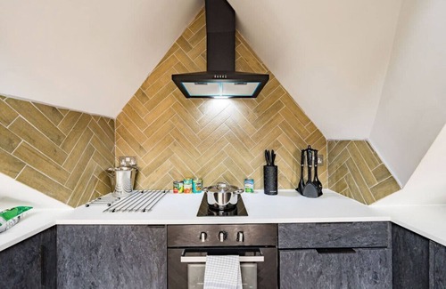 Roath Apartment | Ty Ayla Premier Apartments - 2 Bedroom Loft