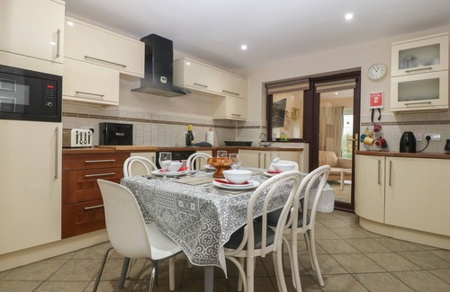 Trearddur Bay Cottage | TY HAF, pet friendly, country holiday cottage in Trearddur Bay