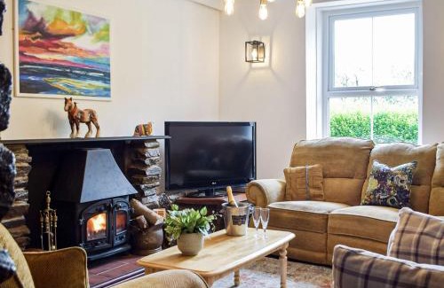 Llanelli House | Ty Lewis Cottage