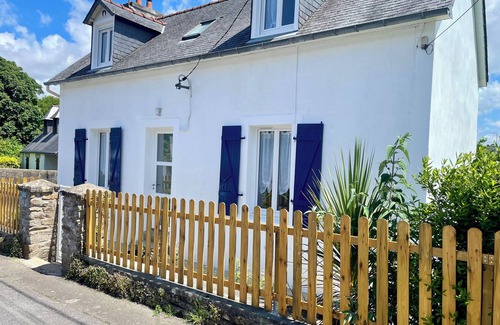 Pont-Aven House | Ty Roz, Maison Avec Jardin au Calme, Centre à Pied