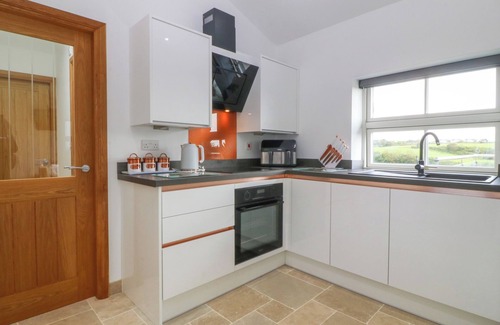 Rhydwyn Cottage | TYDDYN BACH, pet friendly, with open fire in Rhydwyn