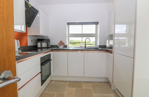 Rhydwyn Cottage | TYDDYN BACH, pet friendly, with open fire in Rhydwyn