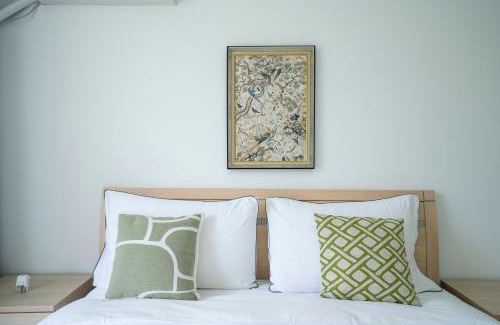 Gubei Apartment | Tyms 3BR 2BA APT Hongqiao Crystal Garden