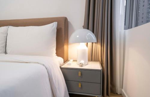 Changning Apartment | Tyms Elegant 4BR 2BA APT Riverside