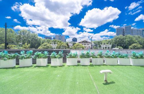 Gubei Apartment | Tyms Family 3BR 2BA APT Crystal Garden