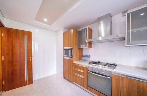 Gubei Bed & Breakfast | Tyms Luxury 3BR 2BA APT Bella Vita