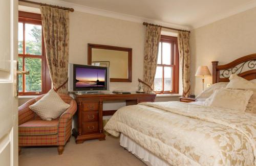 Brynrefail House | Tyn Rhos Country House