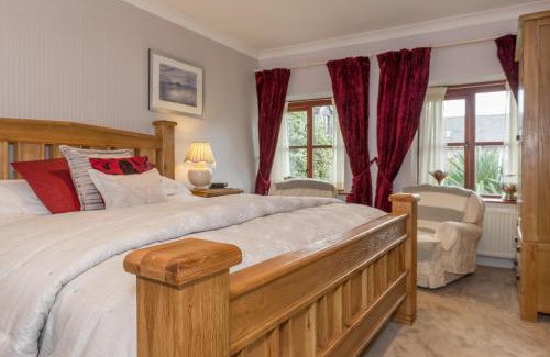 Brynrefail House | Tyn Rhos Country House