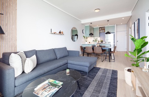 Umhlanga Ridge Apartment | Tyne Penthouse l 180 Degree Ocean Views l Inverter