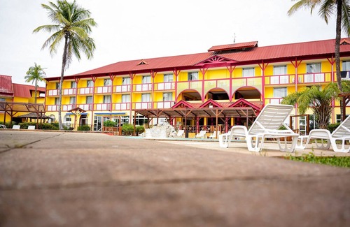 Sinnamary House | Type - B Triple Room L'Hôtel Du Fleuve Sinnamary