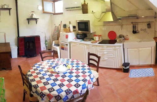 Lavaggiorosso House | Typical Ligurian house on two floors with a beautiful view over Levanto valley