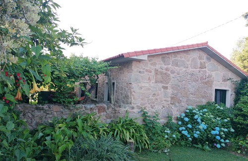 Ribadumia Cottage | Typical restored farmhouse