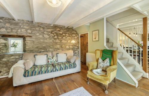 Fishguard House | Tyr Wennol