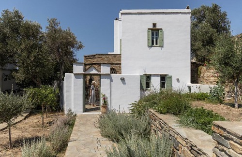 Tinos Town House | Tzitzikey House Tinos