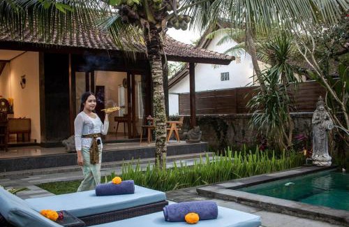Kutuh Kaja House | Ubud Warmth n Family feel Villa